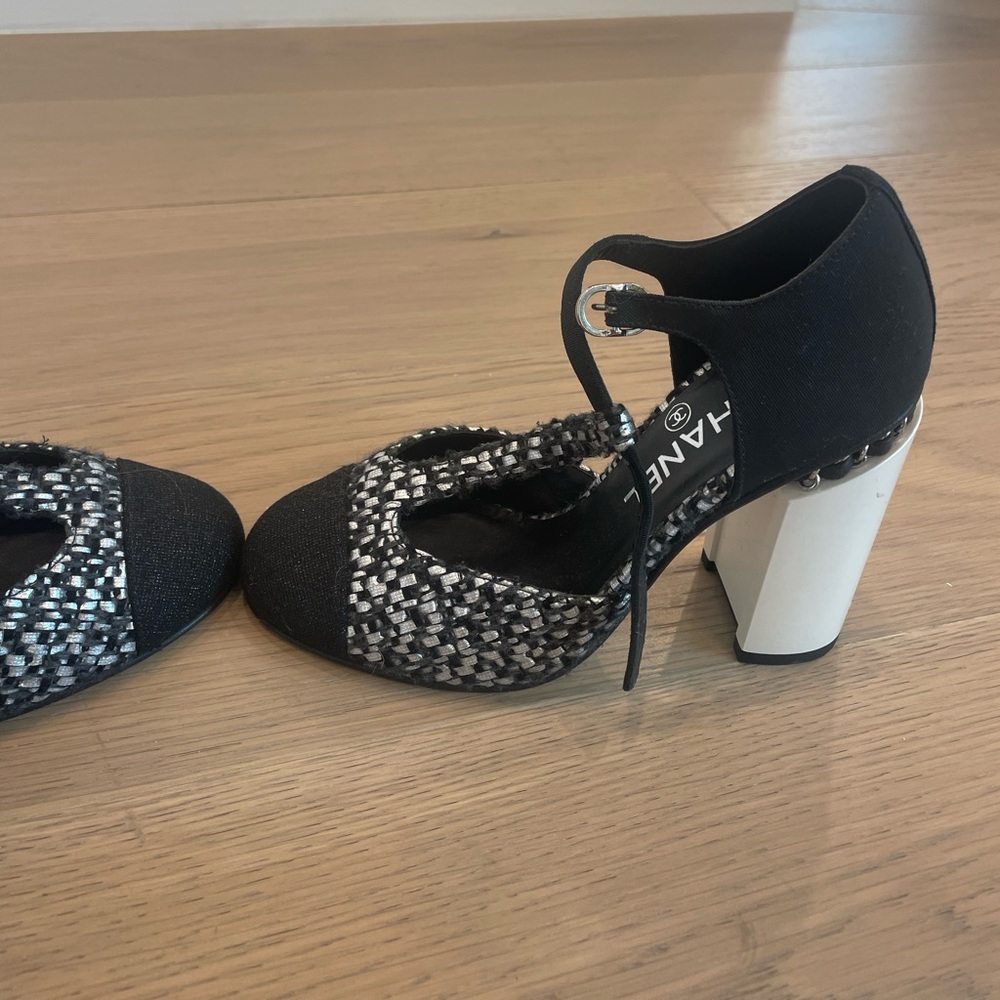 Chanel Pumps- LIKE NEW!!!!